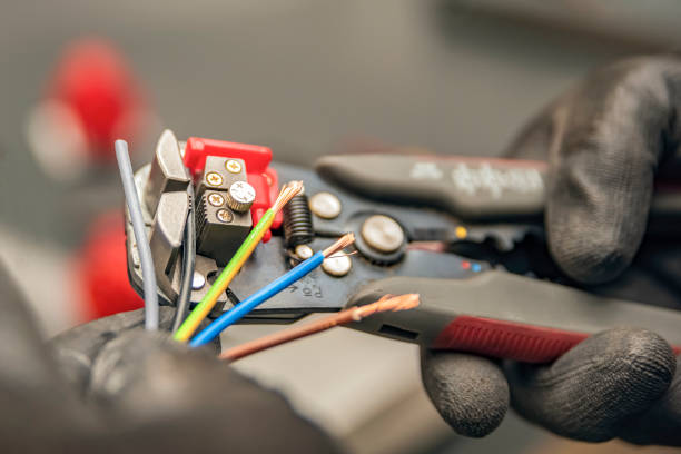 Best Emergency Electrical Repair  in Iowa, LA